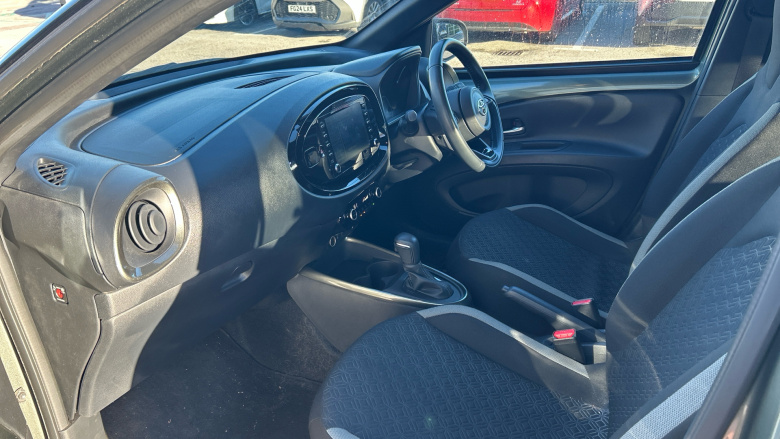 Toyota Aygo X 1.0 VVT-i Edge 5dr Auto Petrol Hatchback